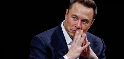 Elon Musk becomes first person to reach net worth of $500 billion
