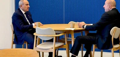 Armenian PM Nikol Pashinyan meets Azerbaijani President Ilham Aliyev in Copenhagen