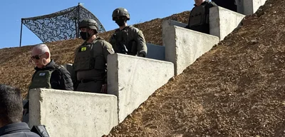 Israeli Prime Minister Benjamin Netanyahu visits buffer zone in Syria