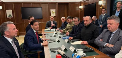 Ukrainian-US peace talks begin in Florida with high-level delegation