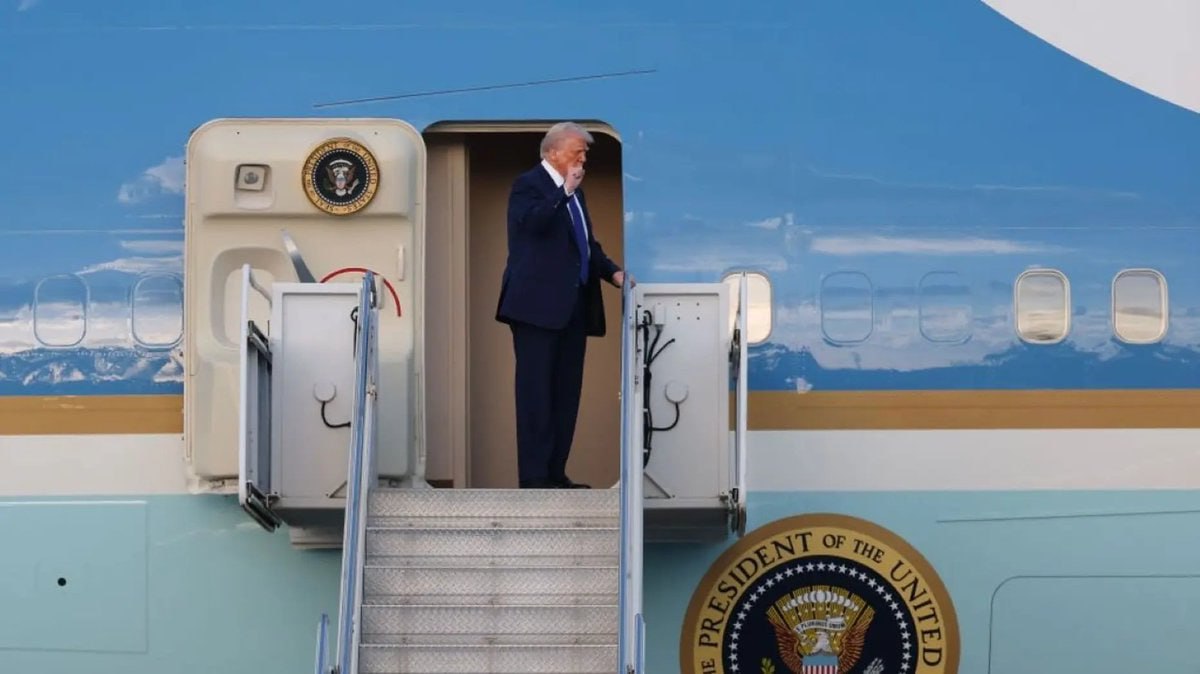 FBI investigates suspicious hunting stand near Trump’s Air Force One exit