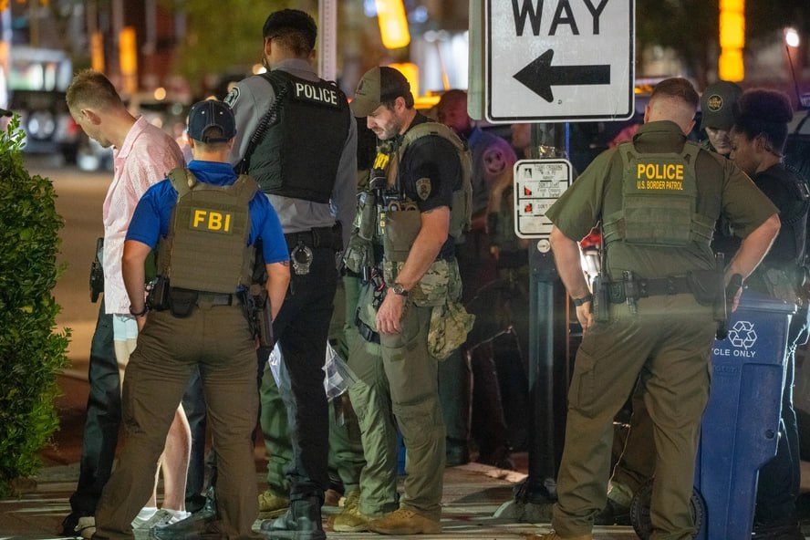 DOJ Employee Fired and Charged After Assaulting Federal Agents with Sandwich