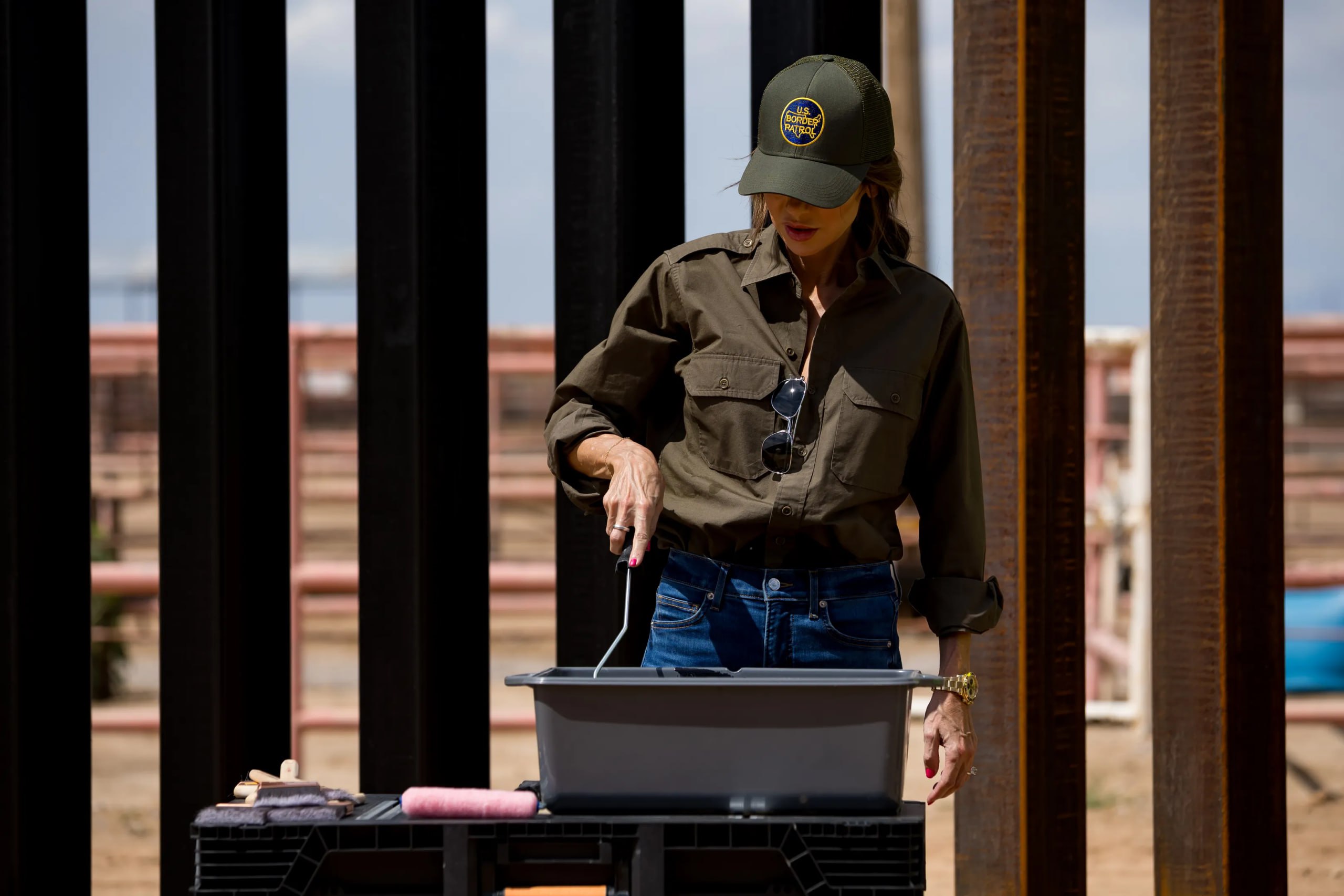 Breaking: Trump Orders Border Wall Painted Black to Deter Migrants