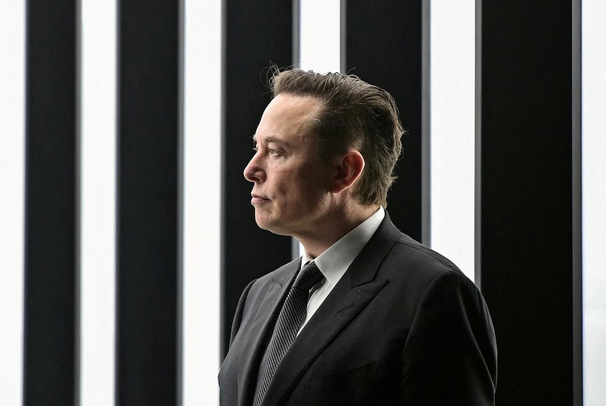 Elon Musk's $900 Billion Tesla Package Could Make Him First Trillionaire