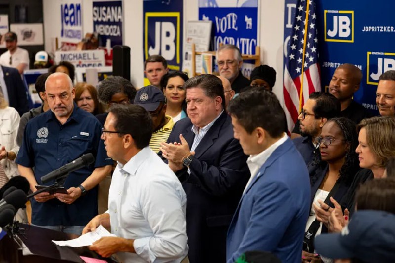 Dozens of Texas House Democrats Flee to Chicago to Block GOP Redistricting Plan