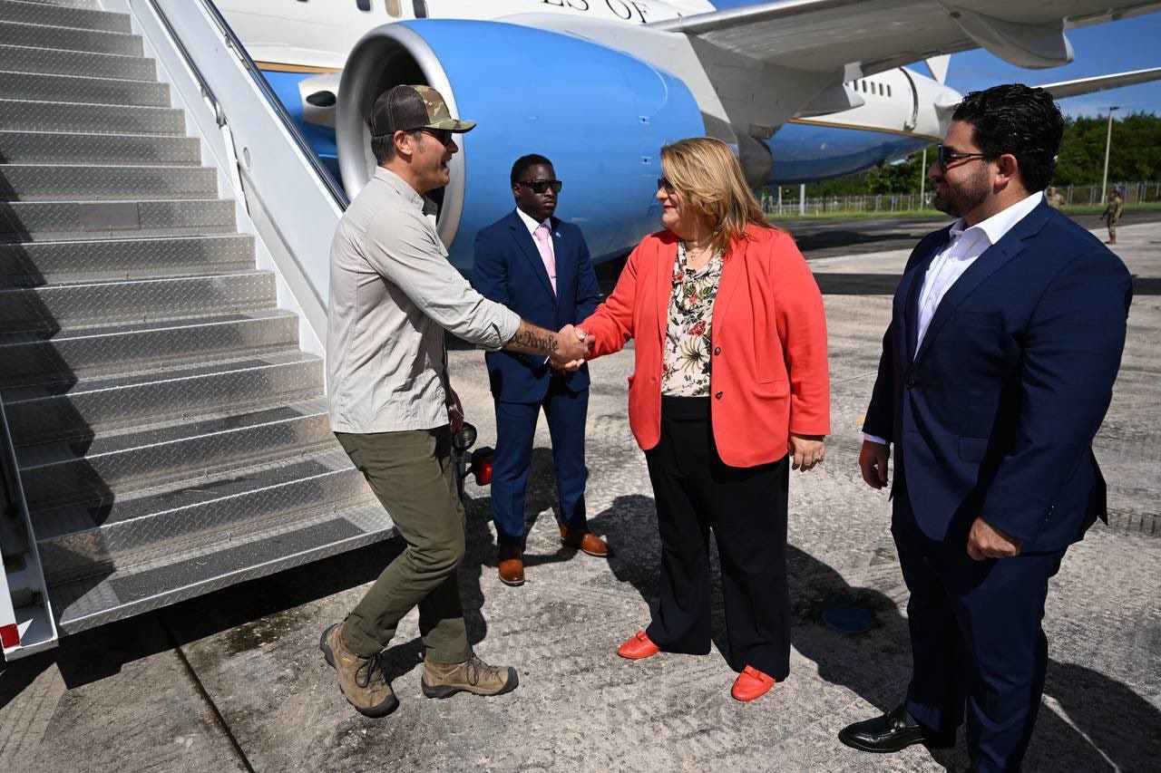 Defense Secretary Hegseth Arrives in Puerto Rico Amid Military Buildup