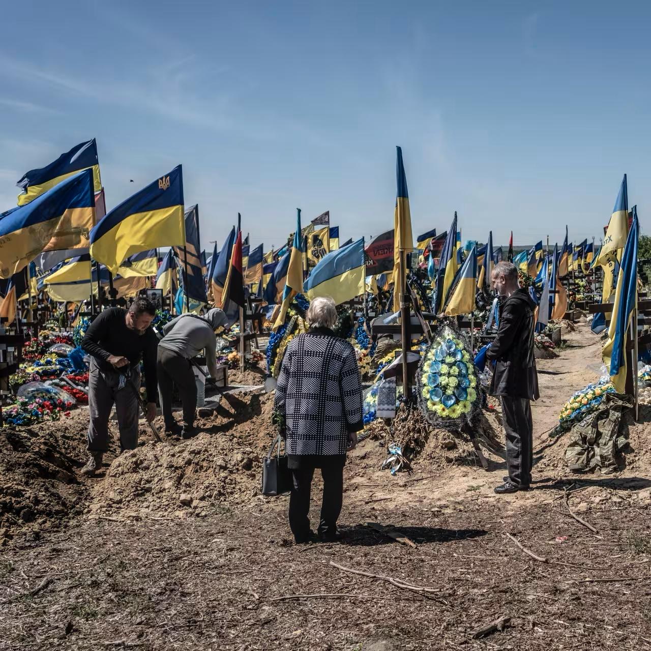 Ukraine's population drops to 28.7 million in 2025 from 37.3 million in 2019