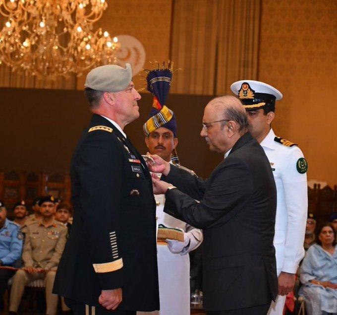 U.S. CENTCOM Chief General Kurilla Receives Pakistan's Nishan-e-Imtiaz for Military Collaboration