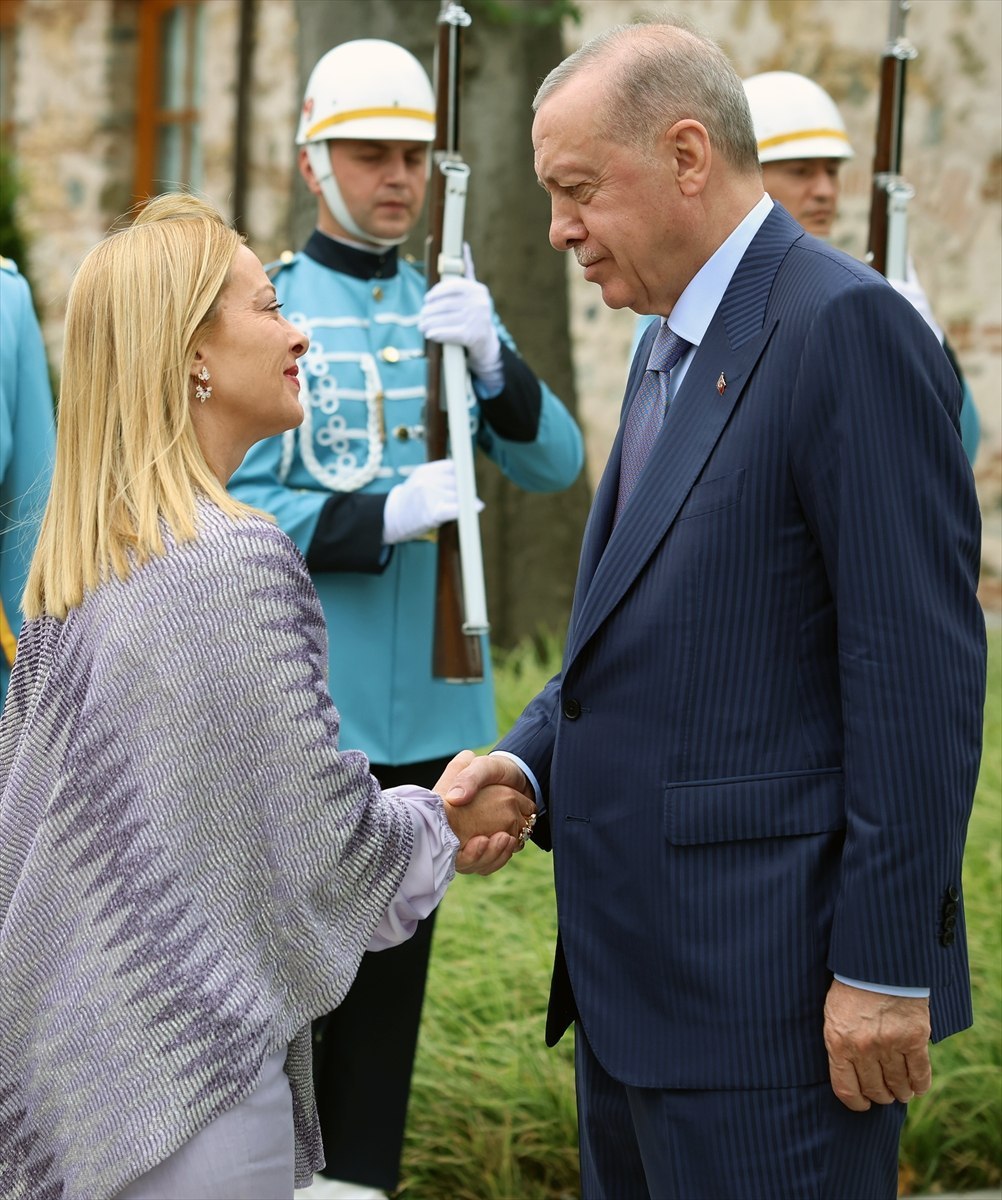 Meloni and Erdoğan Forge Strategic Partnership Amid Regional Tensions in Istanbul