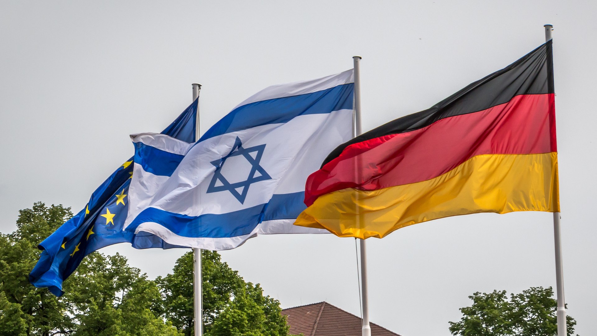 Germany Halts Weapon Transfers to Israel Over Gaza Humanitarian Crisis, Says Merz