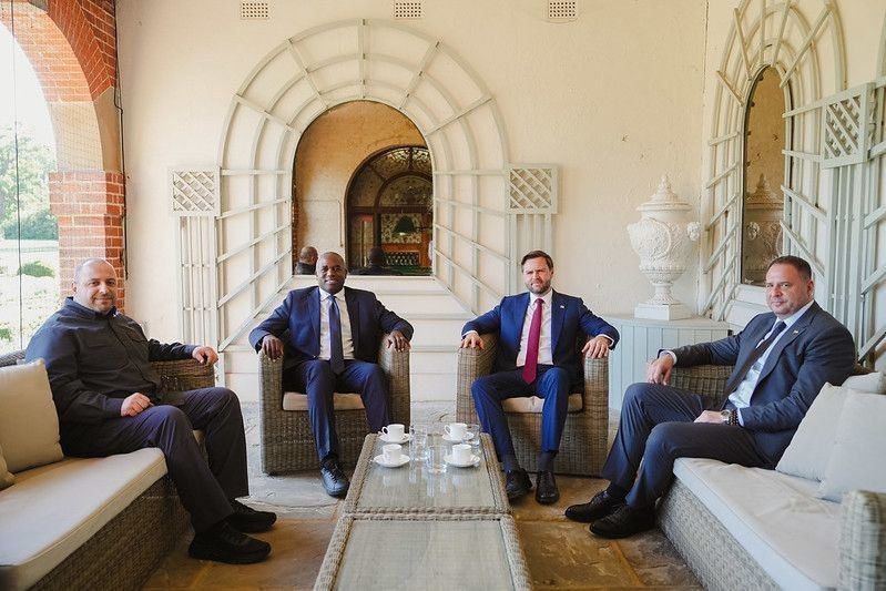 Ukraine Leaders Meet UK and US Officials to Strengthen Security Ties Amid Ongoing Conflict
