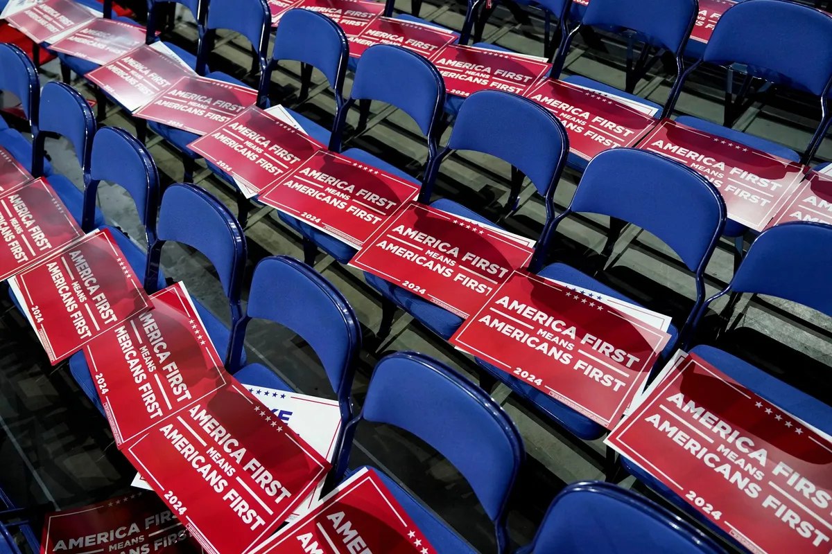 Trump Considers National Republican Convention Ahead of Midterms