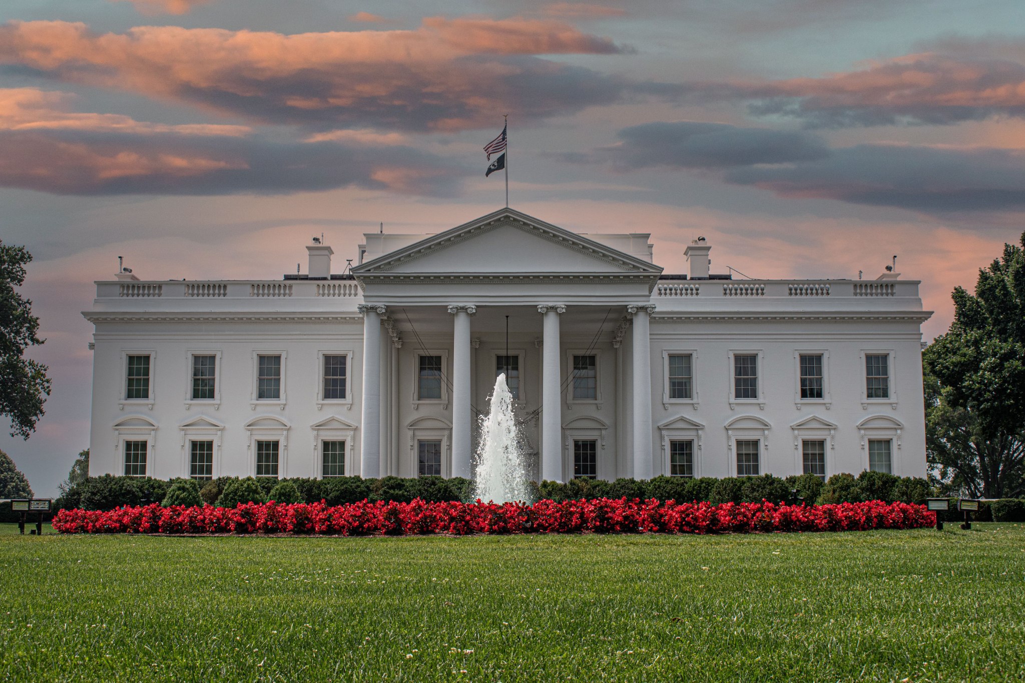 White House Suspends Public Tours Amid $200M East Wing Renovation