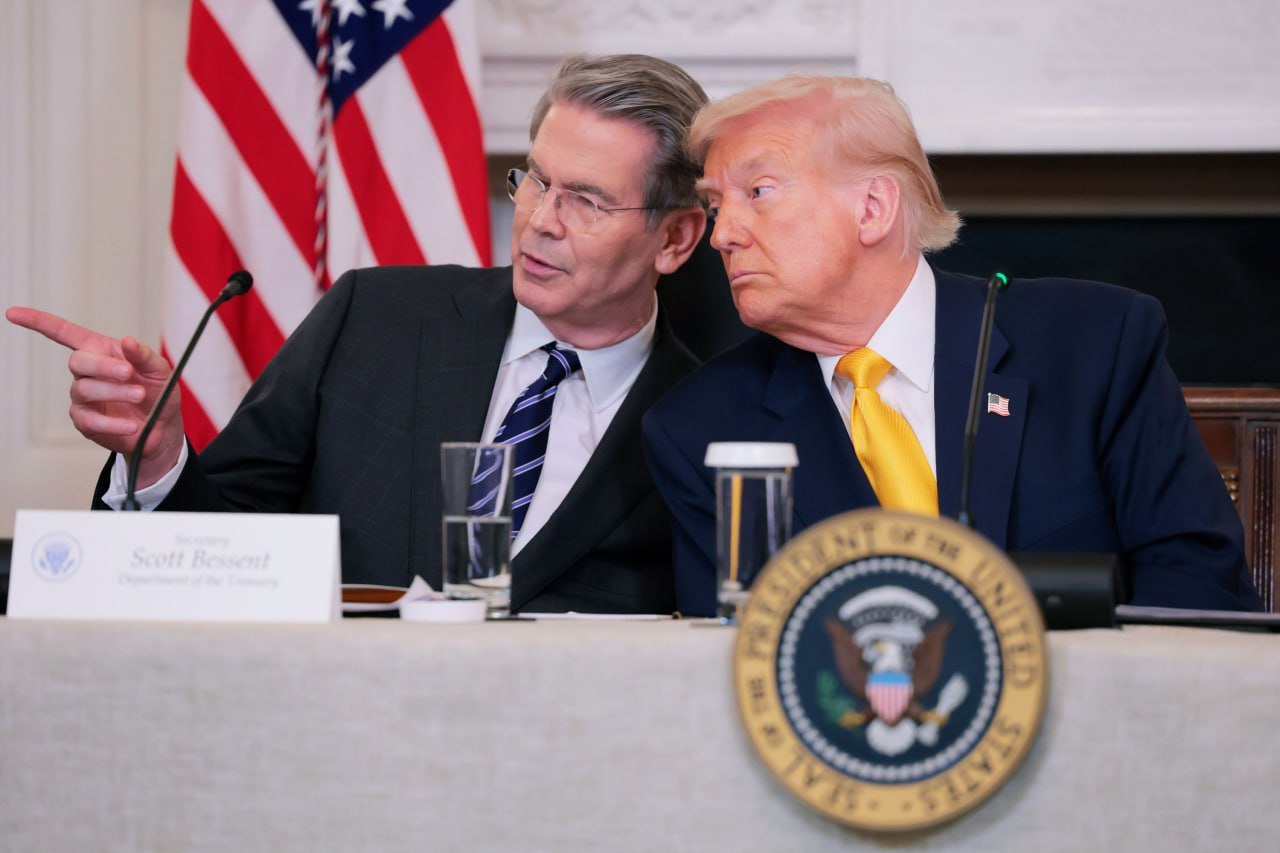 Treasury Secretary Begins Interviews for Next Fed Chair This Week