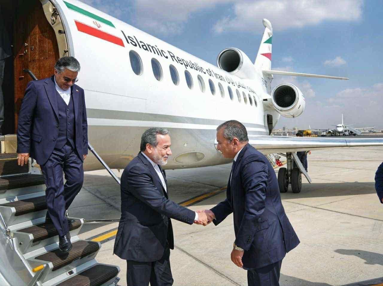 Iranian Foreign Minister Arrives in Cairo for Key Talks