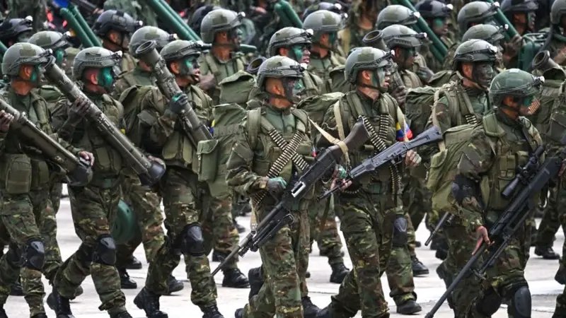 Venezuela conducts military exercises in response to US warship deployment