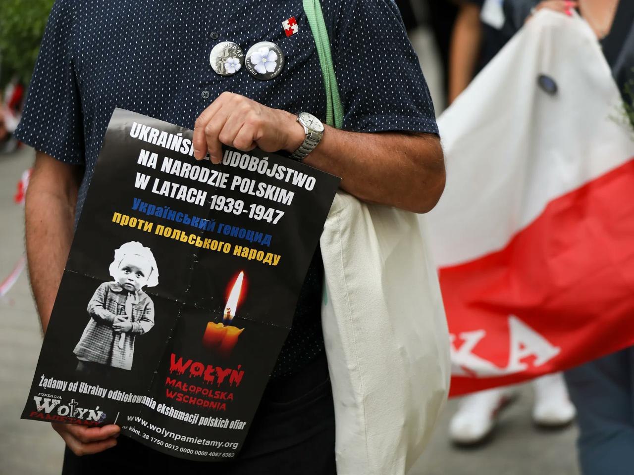 Polish President submits bill to criminalize denial of Volyn massacre