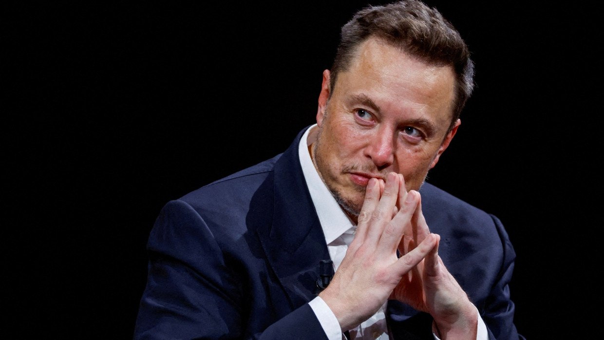 Elon Musk becomes first person to reach net worth of $500 billion