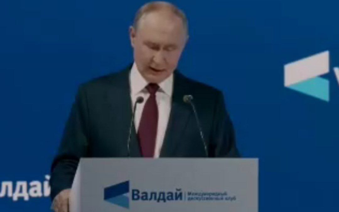 Vladimir Putin addresses public on final day of Valdai Club in Sochi