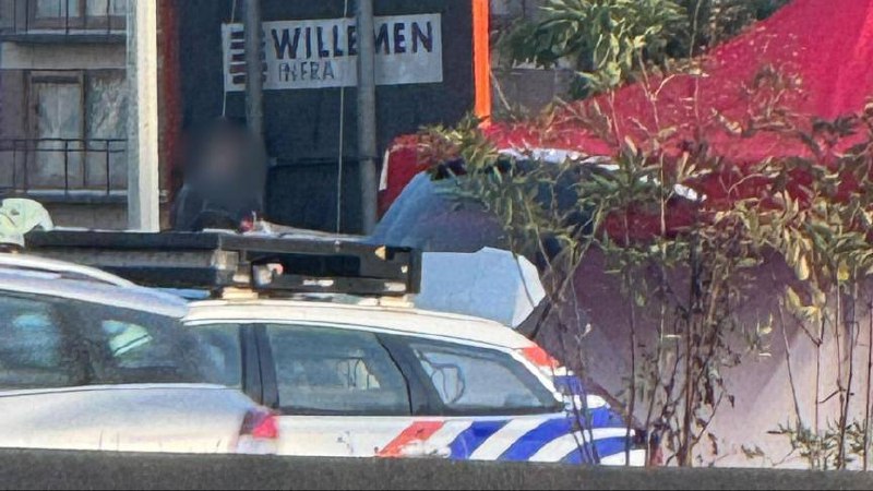 Body of Albanian Man Found Hanging from Traffic Sign in Brussels