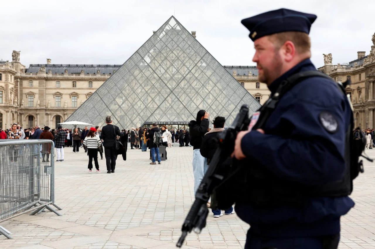 French police arrest five suspects in $102 million Louvre jewel heist