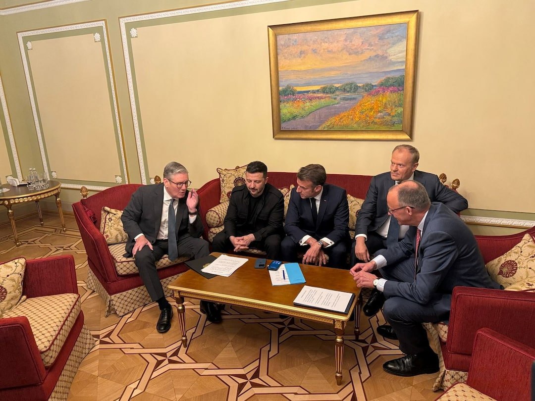 Macron and Zelensky to Discuss Urgent Matters with Trump Tomorrow