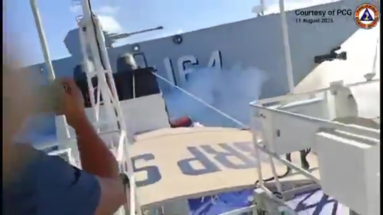 [Video] Chinese Navy Warship Collides with Coast Guard Vessel, Escalating South China Sea Tensions