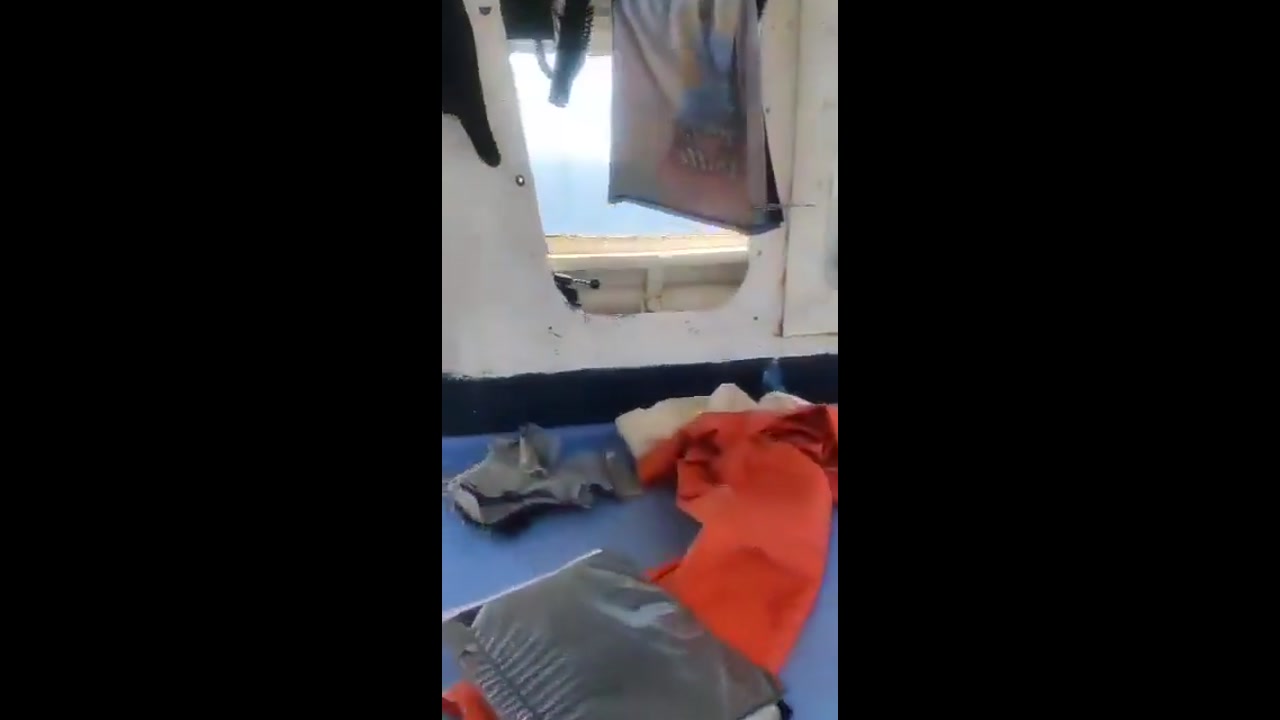 [Video] USS Jason Dunham Forces Board Venezuelan Fishing Boat in Waters