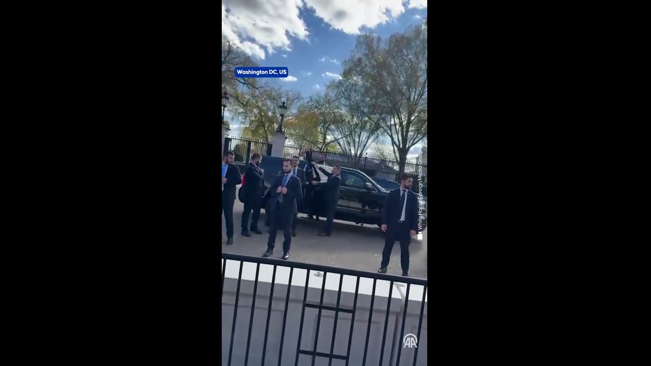 [Video] Former al Qaeda, ISIS, and HTS leader Ahmed al-Sharaa greets crowds after meeting Trump