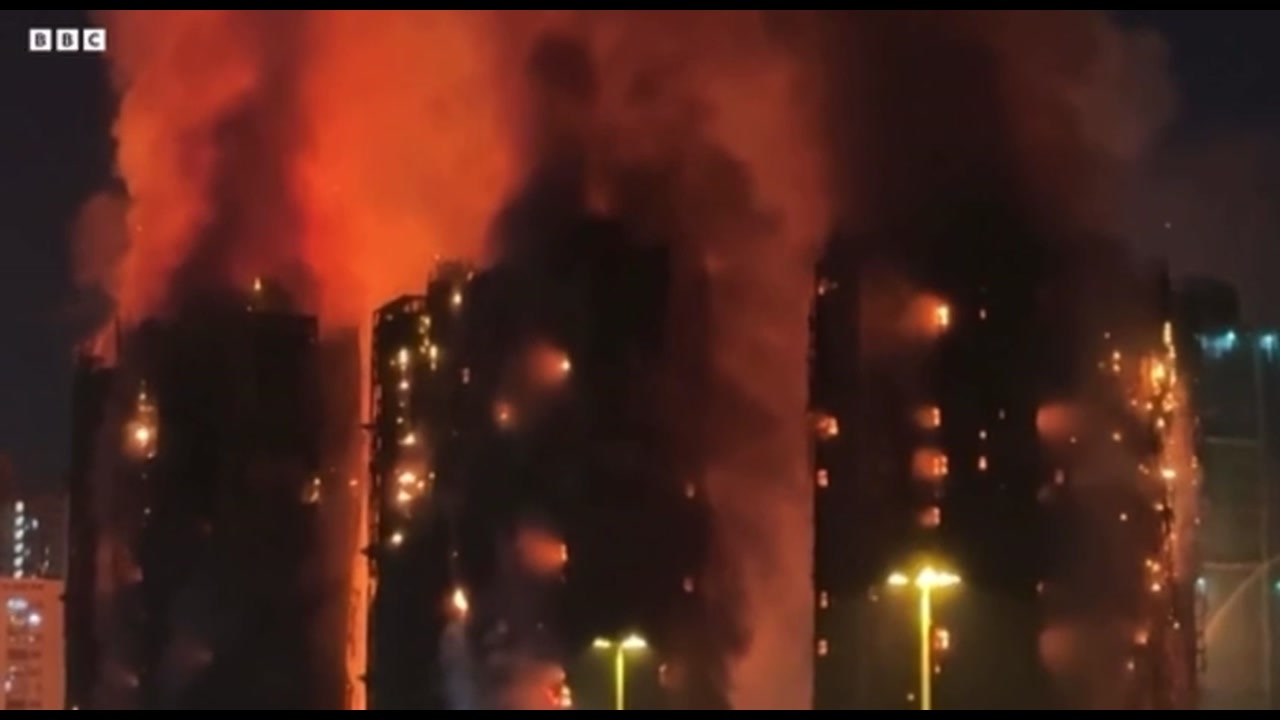 [Video] At least 13 dead and 15 injured in Hong Kong's Wang Fuk Court fire