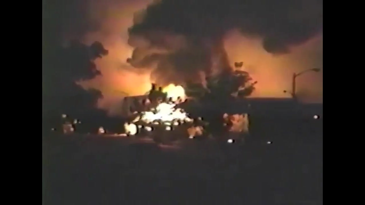 [Video] 27,000 American troops invade Panama to topple Manuel Noriega