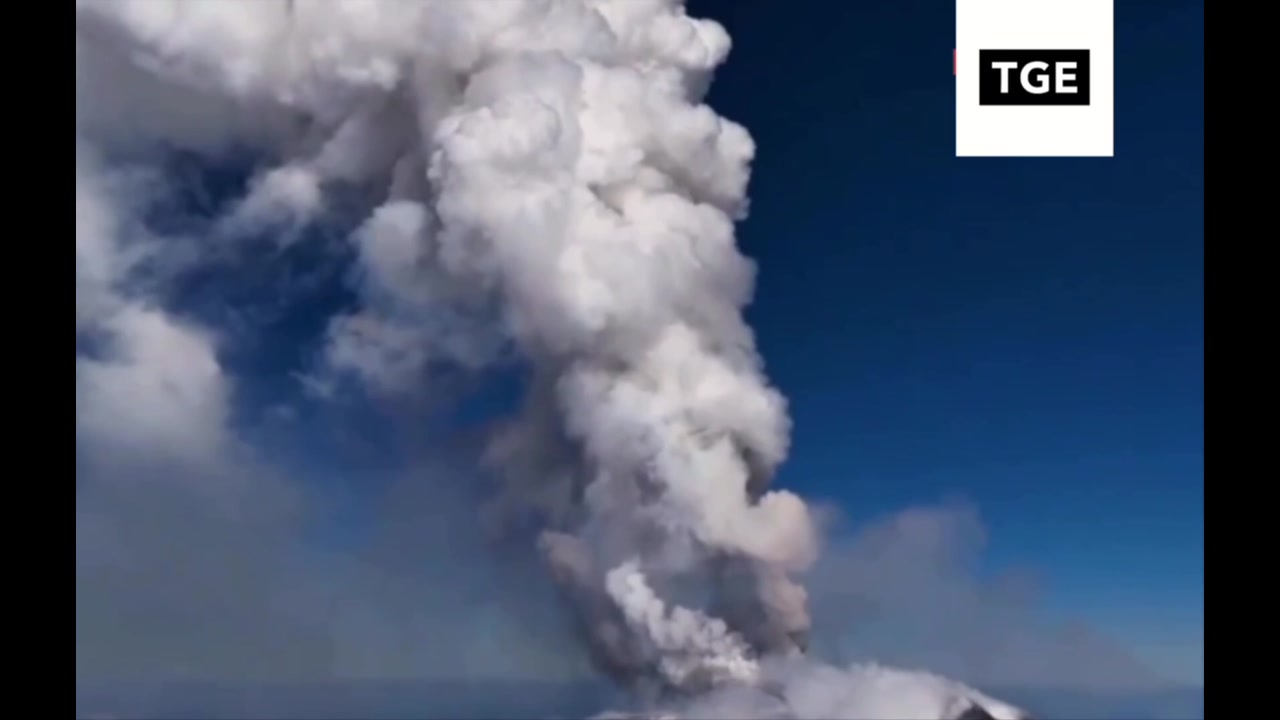 [Video] Mount Etna erupts in Sicily, lava reaches 400 meters, yellow alert issued